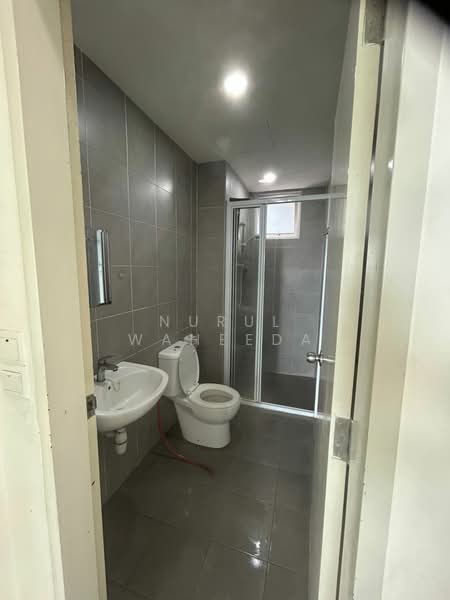 Savanna Executive Suite @ Southville City untuk Untuk Disewa - RM 1,800 /bulan, Mac 2026 - Bathroom - PropertyGuru.com.my