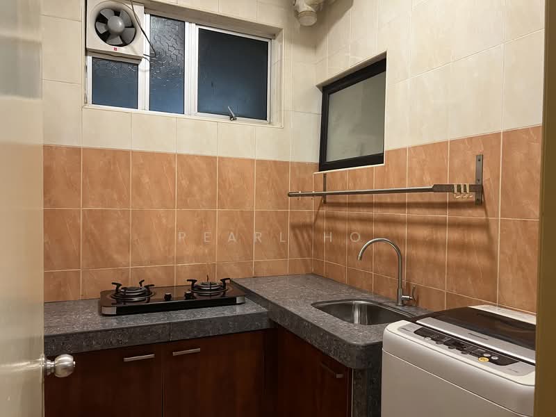 Condominium for Rent at Royal Domain Sri Putramas 2 - Pearl Ho - Kitchen - PropertyGuru.com.my