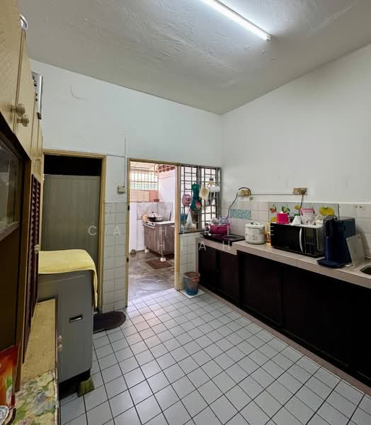 2-storey Terraced House for Sale in Taman Sri Putri (Skudai) - Catherine Chiah - Kitchen - PropertyGuru.com.my