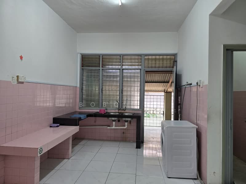 Overseas Union Garden (Taman OUG) untuk Untuk Disewa - RM 2,550 /bulan, Mac 2026 - Kitchen - PropertyGuru.com.my