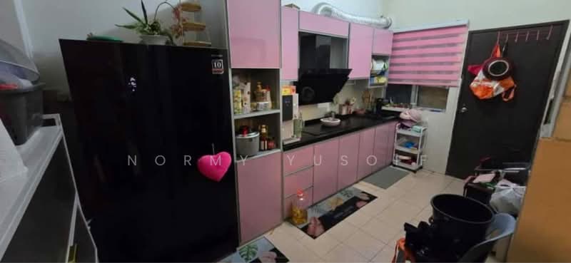 2-storey Terraced House for Sale in Seksyen 23 (Shah Alam) - Normy Yusoff - Kitchen - PropertyGuru.com.my