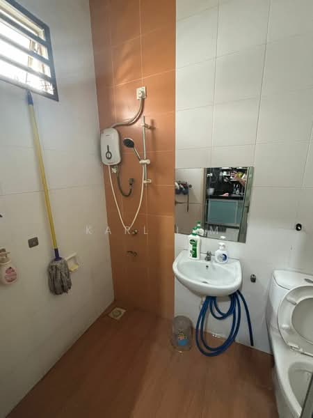 2-storey Terraced House for Rent in Setia Tropika (Johor Bahru) - Karl Lim - Bathroom - PropertyGuru.com.my
