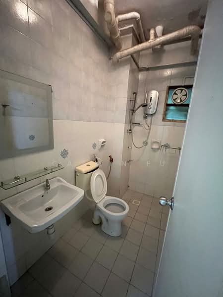 Vista Seri Alam untuk Untuk Dijual - RM 280,000, Mac 2026 - Bathroom - PropertyGuru.com.my