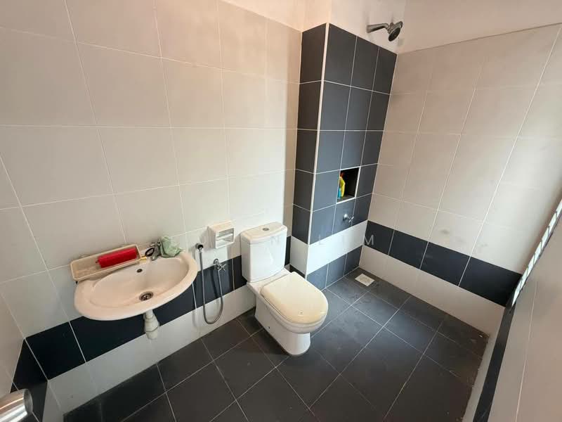 2-storey Terraced House for Sale in Nusa Bayu (Iskandar Puteri (Nusajaya)) - Robin Lim - Bathroom - PropertyGuru.com.my