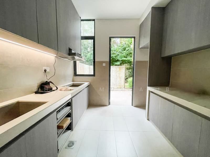 16 Quartz @ Melawati untuk Untuk Disewa - RM 6,500 /bulan, Mac 2026 - Kitchen - PropertyGuru.com.my