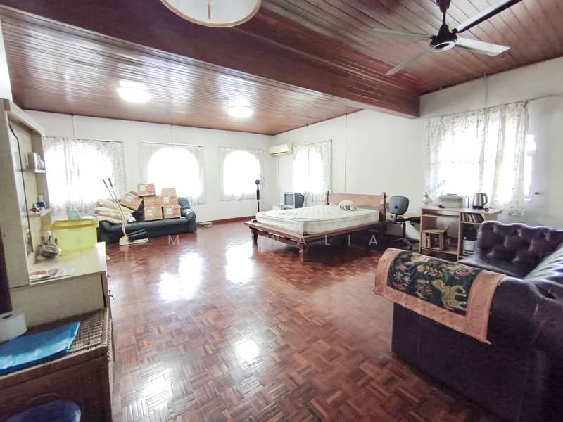 Bungalow for Sale in Ampang Jaya (Ampang) - Mel Walia - Living Room - PropertyGuru.com.my