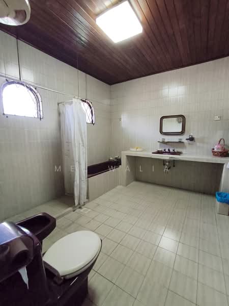 Bungalow for Sale in Ampang Jaya (Ampang) - Mel Walia - Bathroom - PropertyGuru.com.my