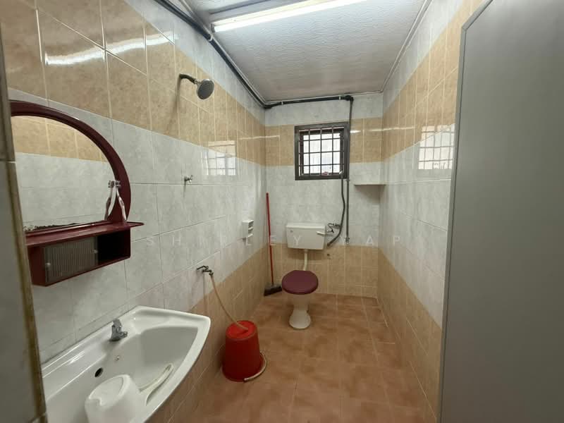 Kulai Sri Muhibbah untuk Untuk Disewa - RM 1,500 /bulan, Mac 2026 - Bathroom - PropertyGuru.com.my