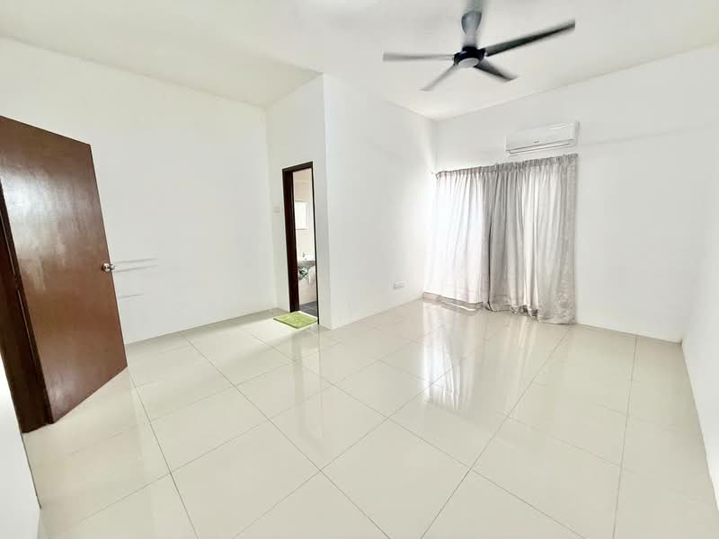 Cluster House for Sale in Taman Desiran Bayu (Puchong) - Azli Ibrahim - Interior - PropertyGuru.com.my