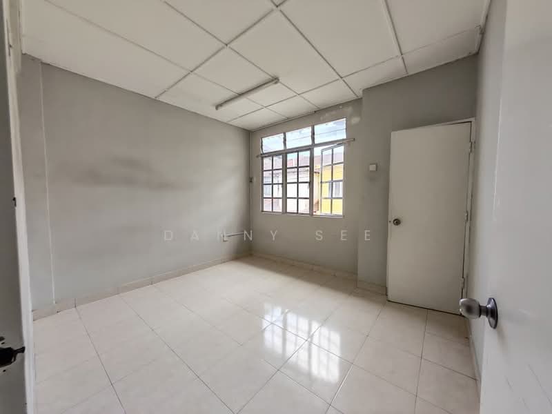 2-storey Terraced House for Sale in Taman Putri Kulai (Kulai) - Danny See - Interior - PropertyGuru.com.my