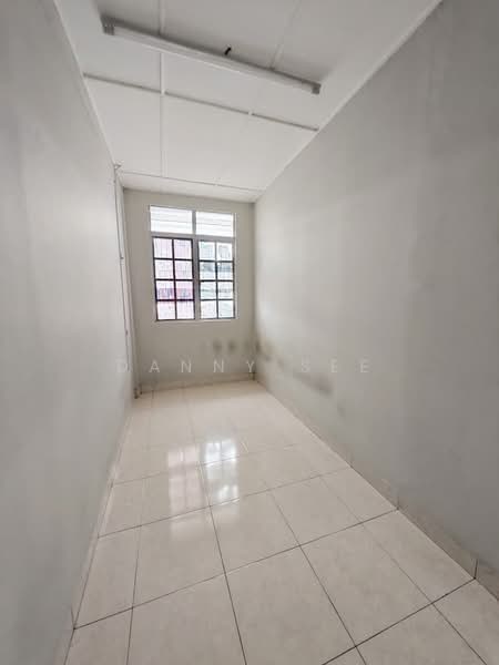 2-storey Terraced House for Sale in Taman Putri Kulai (Kulai) - Danny See - Interior - PropertyGuru.com.my