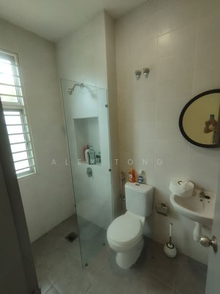 2-storey Terraced House for Sale in Bandar Saujana Putra (Tanjong Duabelas) - Alex Tong - Bathroom - PropertyGuru.com.my