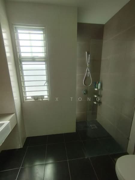2-storey Terraced House for Sale in Bandar Saujana Putra (Tanjong Duabelas) - Alex Tong - Bathroom - PropertyGuru.com.my