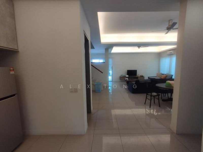 2-storey Terraced House for Sale in Bandar Saujana Putra (Tanjong Duabelas) - Alex Tong - Living Room - PropertyGuru.com.my