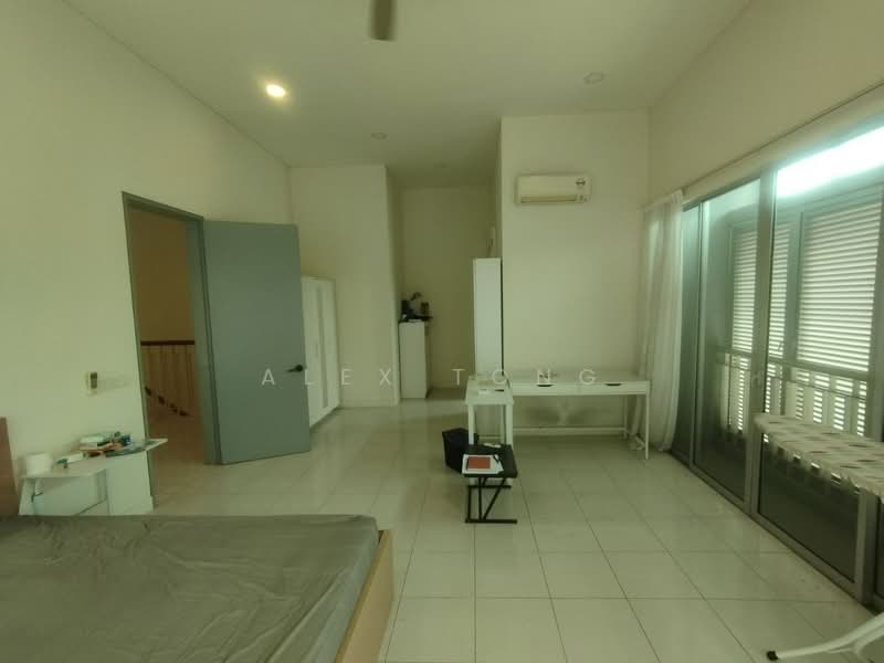 2-storey Terraced House for Sale in Bandar Saujana Putra (Tanjong Duabelas) - Alex Tong - Bedroom - PropertyGuru.com.my