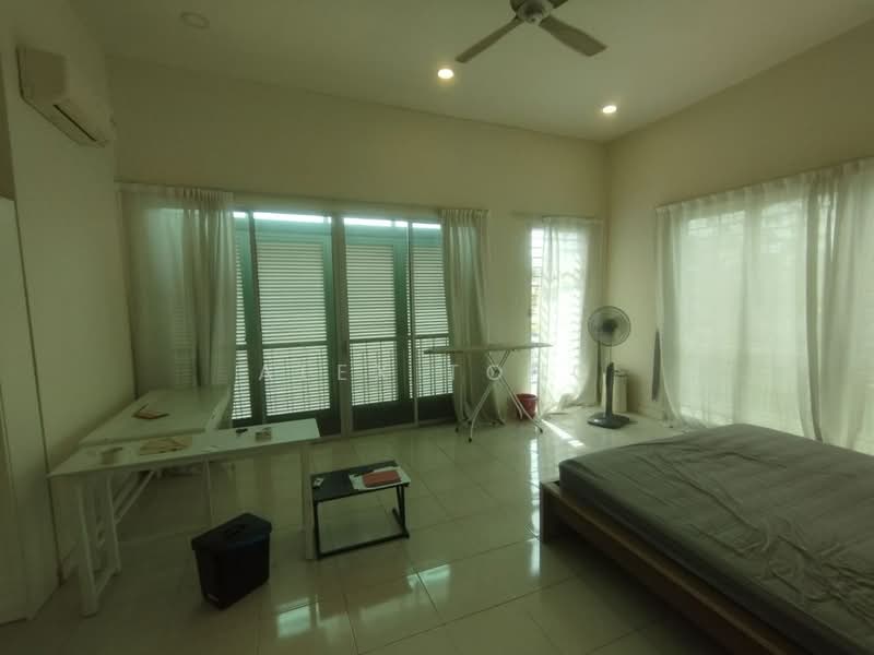 2-storey Terraced House for Sale in Bandar Saujana Putra (Tanjong Duabelas) - Alex Tong - Bedroom - PropertyGuru.com.my