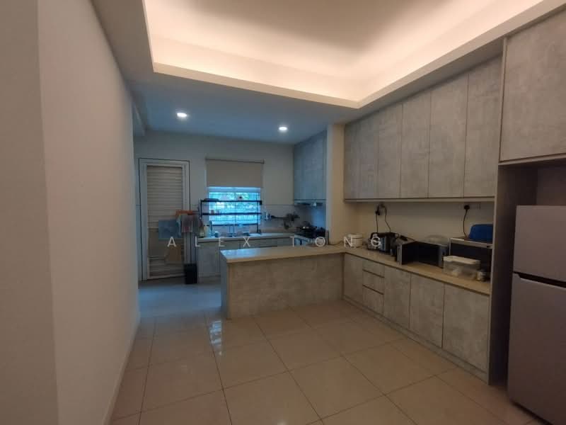 2-storey Terraced House for Sale in Bandar Saujana Putra (Tanjong Duabelas) - Alex Tong - Kitchen - PropertyGuru.com.my