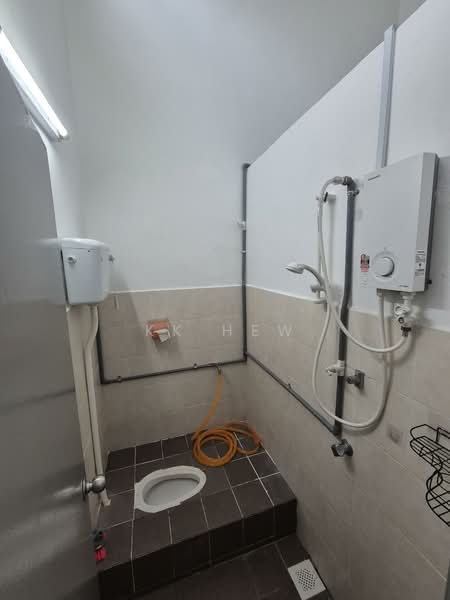 1-storey Terraced House for Rent in Taman Bukit Mewah (Kajang) - KK HEW - Bathroom - PropertyGuru.com.my