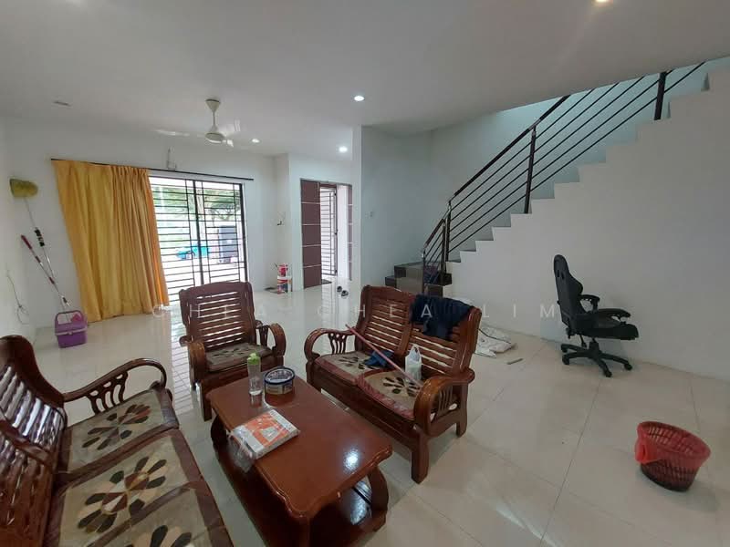Townhouse for Rent in Ipoh (Perak) - Chea Chea Lim - Living Room - PropertyGuru.com.my