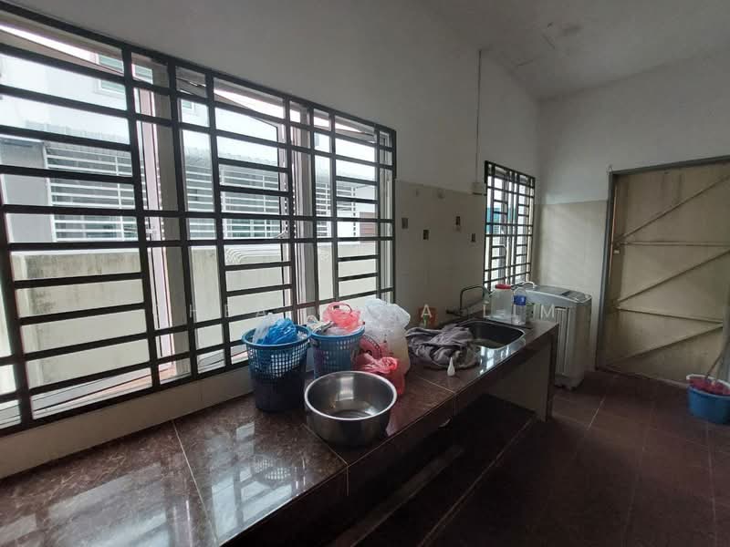 Townhouse for Rent in Ipoh (Perak) - Chea Chea Lim - Kitchen - PropertyGuru.com.my