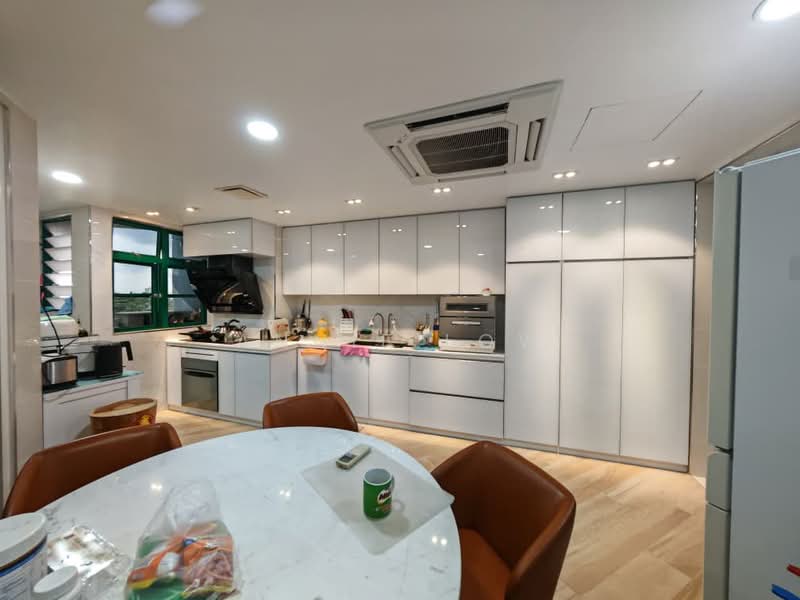 Condominium for Sale at The Straits View Condominium - Annie Low - Kitchen - PropertyGuru.com.my