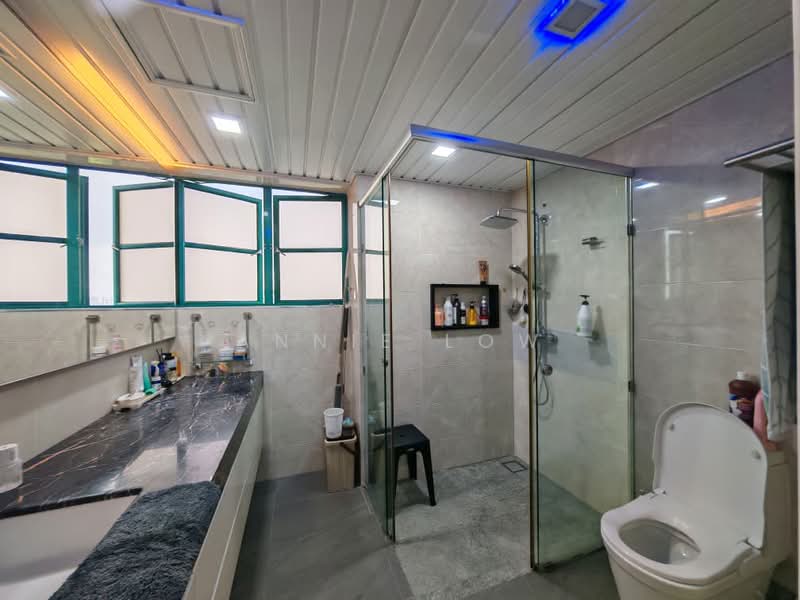Condominium for Sale at The Straits View Condominium - Annie Low - Bathroom - PropertyGuru.com.my