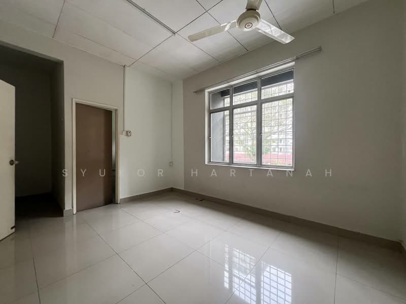 Double Storey Terrace, Taman Kelana Indah SS7, Kelana Jaya untuk Untuk Dijual - RM 790,000, Mac 2026 - Interior - PropertyGuru.com.my
