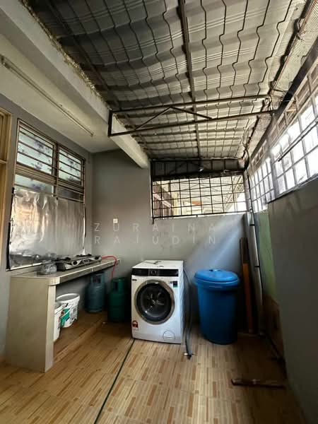 Seksyen 24 untuk Untuk Dijual - RM 650,000, Mac 2026 - Interior - PropertyGuru.com.my