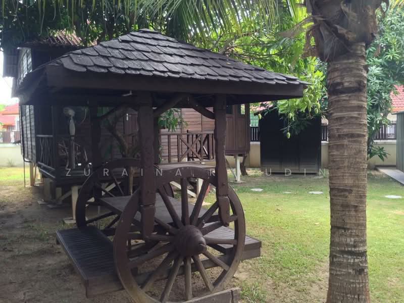 1-storey Terraced House for Sale in Puncak Alam (Selangor) - Zuraina Rajudin - Exterior - PropertyGuru.com.my