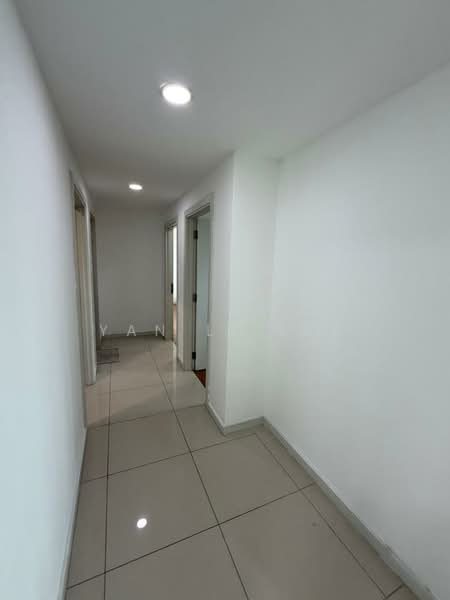 Condominium for Rent at Iskandar Residences - Yan Le Lee - Corridor - PropertyGuru.com.my
