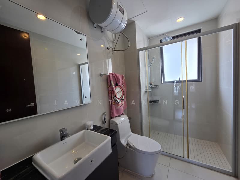 Bay Laurel @ Country Garden Danga Bay untuk Untuk Disewa - RM 2,900 /bulan, Mac 2026 - Bathroom - PropertyGuru.com.my