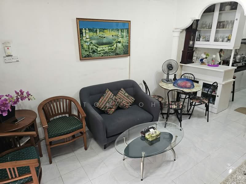 2-storey Terraced House for Sale in Taman Seri Orkid (Skudai) - Tom Loh - Living Room - PropertyGuru.com.my