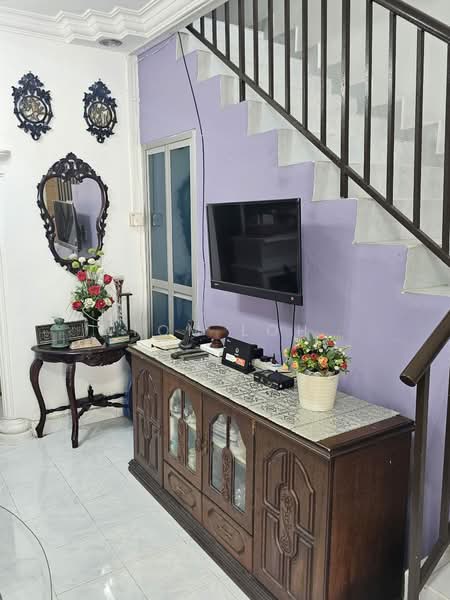 2-storey Terraced House for Sale in Taman Seri Orkid (Skudai) - Tom Loh - Living Room - PropertyGuru.com.my