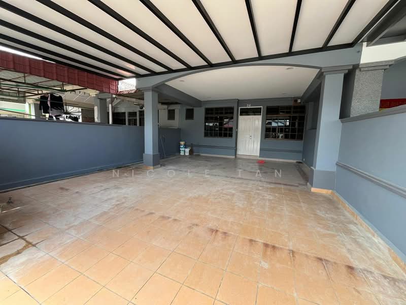 1.5-storey Terraced House for Sale in Taman Perling (Perling) - Nicole Tan - Exterior - PropertyGuru.com.my