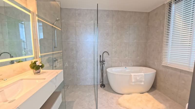 Service Residence for Sale at CTC SkyOne @ Bukit Chagar - Darrow Ho - Bathroom - PropertyGuru.com.my