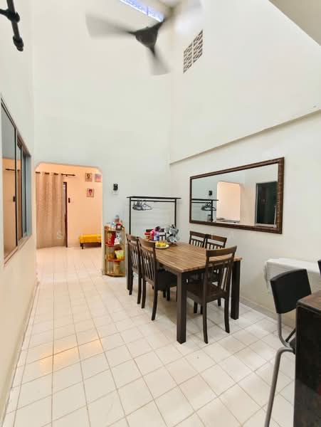 1-storey Terraced House for Sale in Port Klang (Pelabuhan Klang) (Selangor) - Shereen Tan - Dining Room - PropertyGuru.com.my