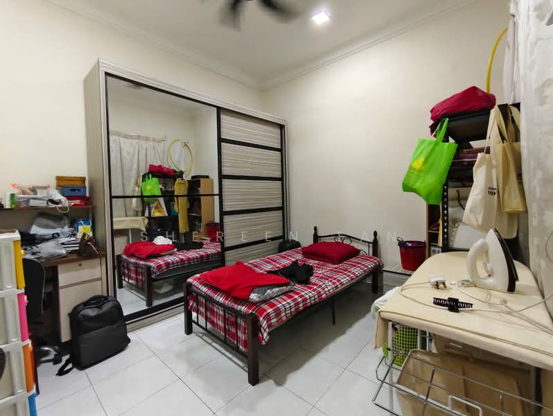 1-storey Terraced House for Sale in Port Klang (Pelabuhan Klang) (Selangor) - Shereen Tan - Bedroom - PropertyGuru.com.my