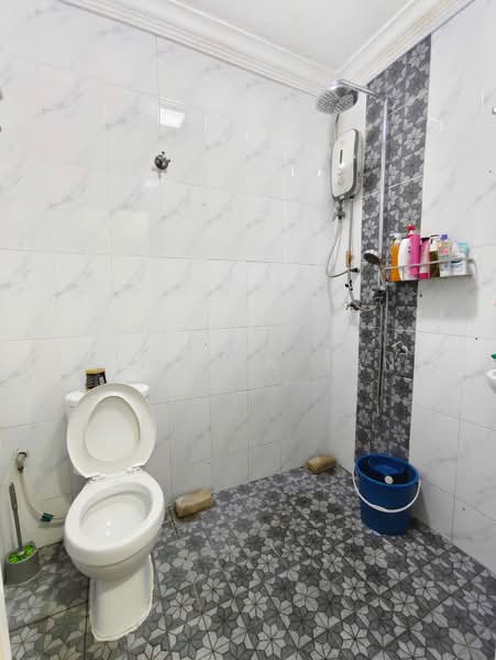 1-storey Terraced House for Sale in Port Klang (Pelabuhan Klang) (Selangor) - Shereen Tan - Bathroom - PropertyGuru.com.my