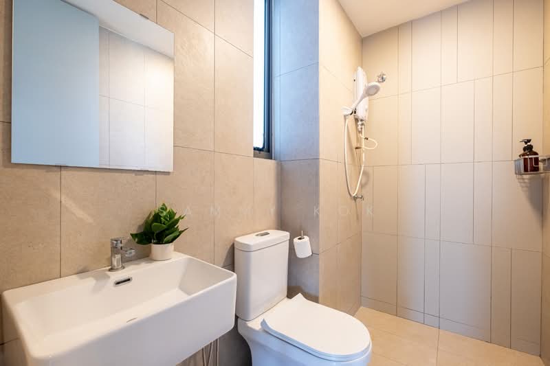 Kenwingston Platz untuk Untuk Disewa - RM 2,200 /bulan, Mac 2026 - Bathroom - PropertyGuru.com.my
