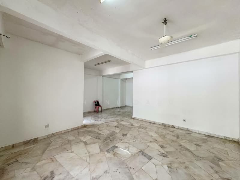 Taman Pinggiran Senawang untuk Untuk Dijual - RM 330,000, Mac 2026 - Interior - PropertyGuru.com.my