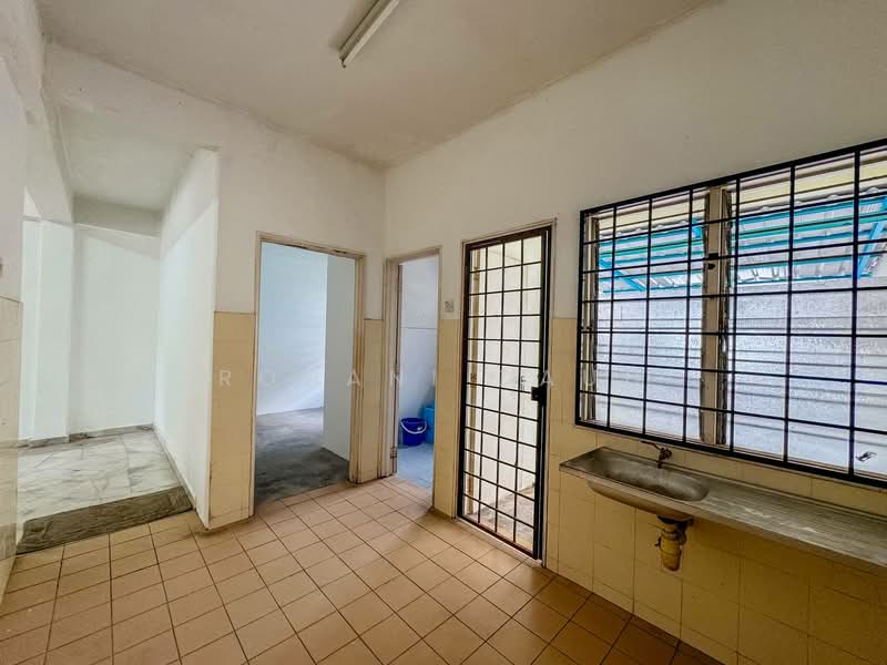 Taman Pinggiran Senawang untuk Untuk Dijual - RM 330,000, Mac 2026 - Interior - PropertyGuru.com.my