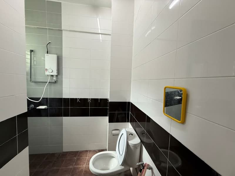 Apartment for Sale at Bayu 1 Residence - Kris Kim - Bathroom - PropertyGuru.com.my