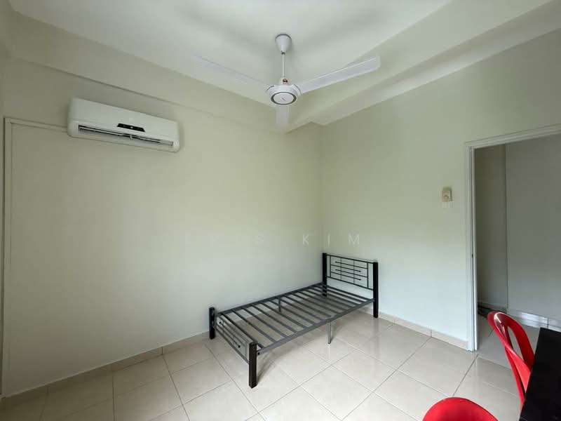 Apartment for Sale at Bayu 1 Residence - Kris Kim - Bedroom - PropertyGuru.com.my
