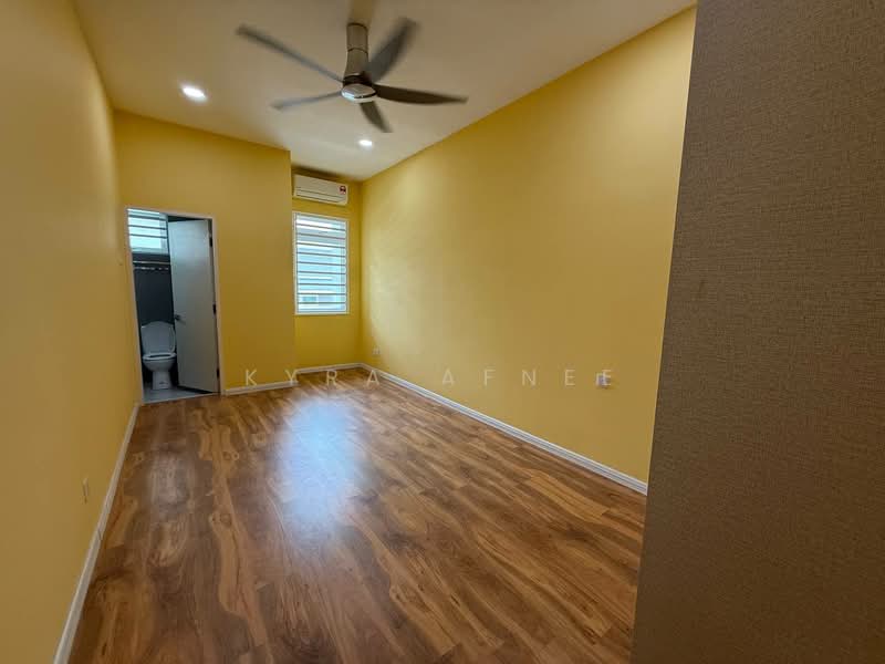 BIG UNIT TURNBERRY 2 Storey Landed Presint 12 Putrajaya untuk Untuk Disewa - RM 3,800 /bulan, Mac 2026 - Bathroom - PropertyGuru.com.my