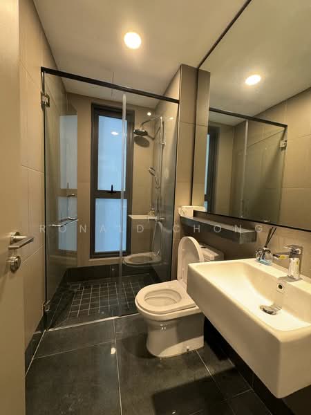Bloomsvale Menara Vista Petaling untuk Untuk Disewa - RM 3,000 /bulan, Mac 2026 - Bathroom - PropertyGuru.com.my