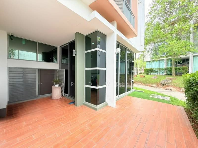 3-storey Terraced House for Sale in Cyberjaya (Selangor) - Jared Wong - Exterior - PropertyGuru.com.my
