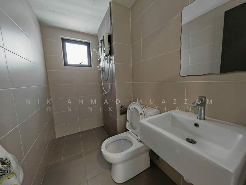 Emira Residence untuk Untuk Dijual - RM 695,000, Mac 2026 - Bathroom - PropertyGuru.com.my