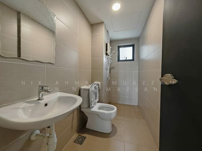 Emira Residence untuk Untuk Dijual - RM 695,000, Mac 2026 - Bathroom - PropertyGuru.com.my
