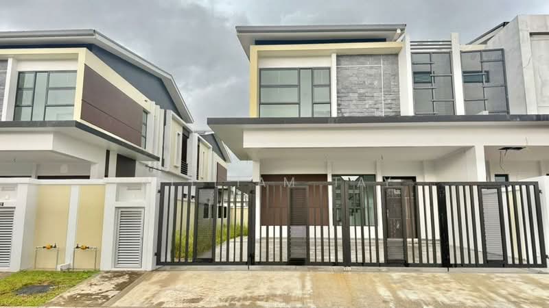 Cluster House for Sale in Taman Impian Emas (Skudai) - William Tay - Exterior - PropertyGuru.com.my