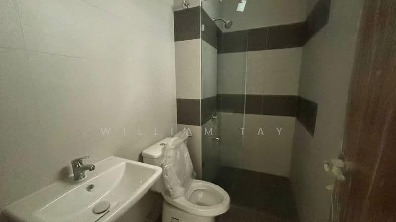 Cluster House for Sale in Taman Impian Emas (Skudai) - William Tay - Bathroom - PropertyGuru.com.my